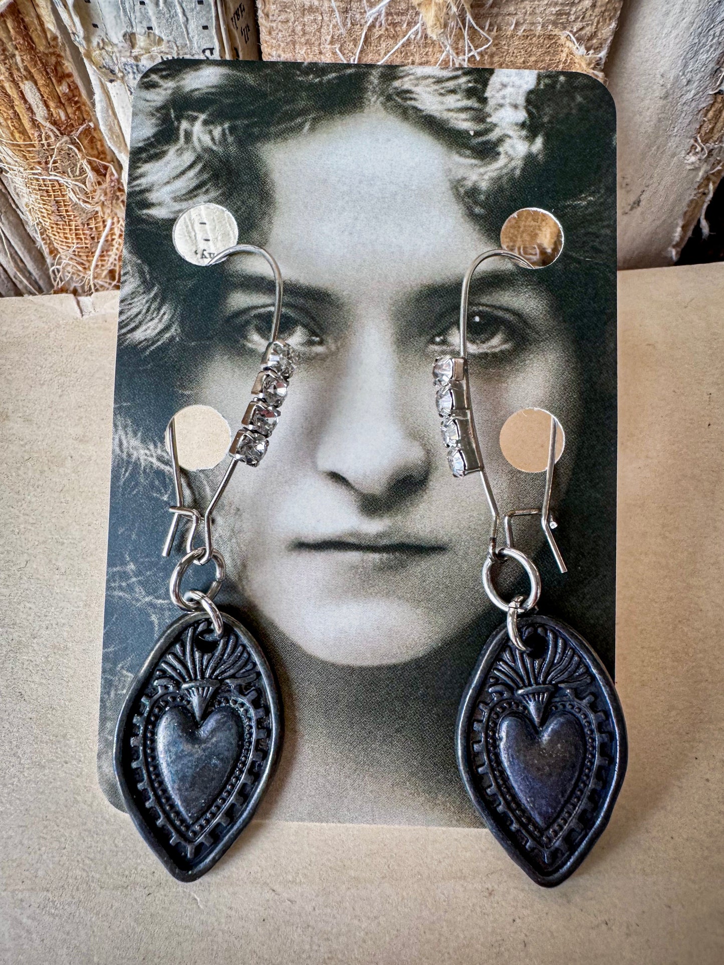 Glam Hearts Earrings