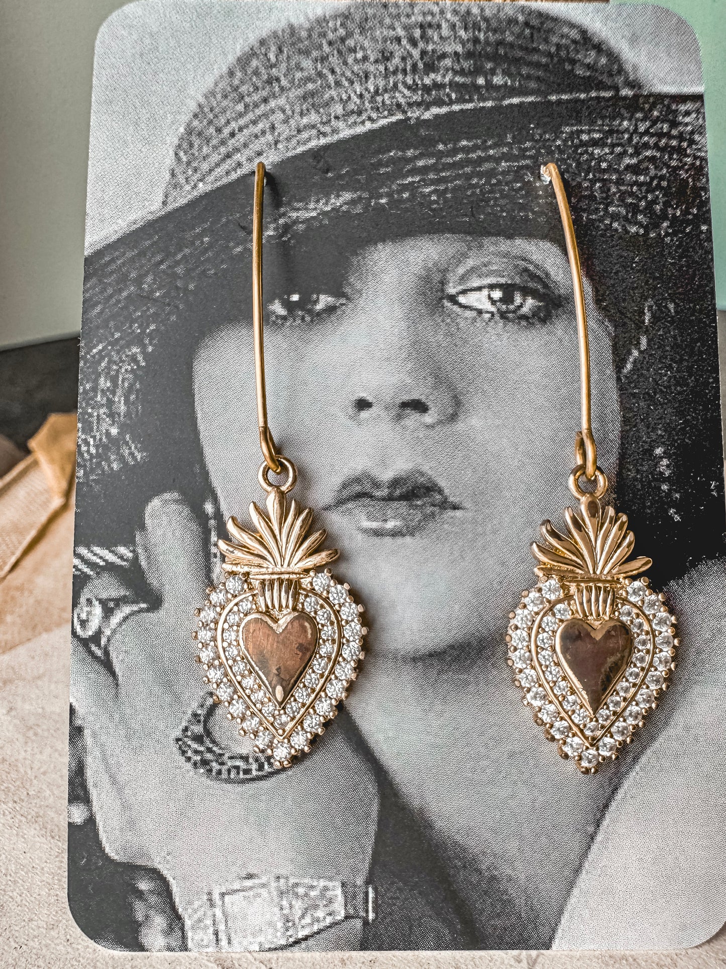 Vintage Kiss Earrings