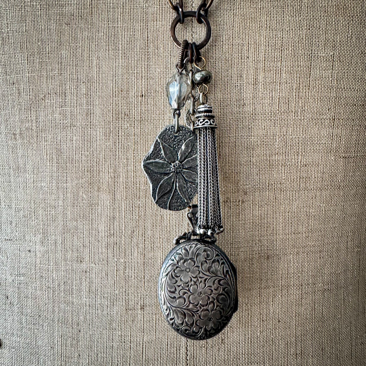 Renfrew Queen Necklace
