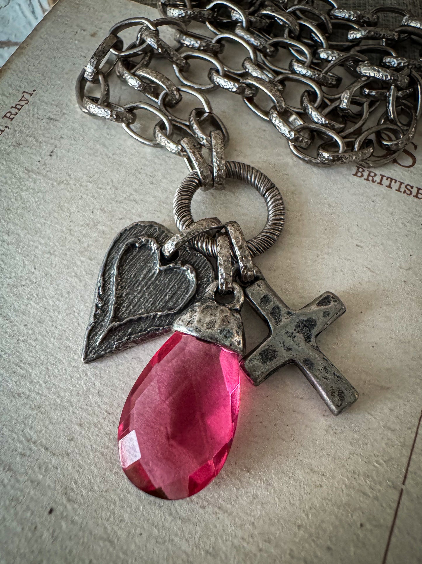 Gathered Close Necklace