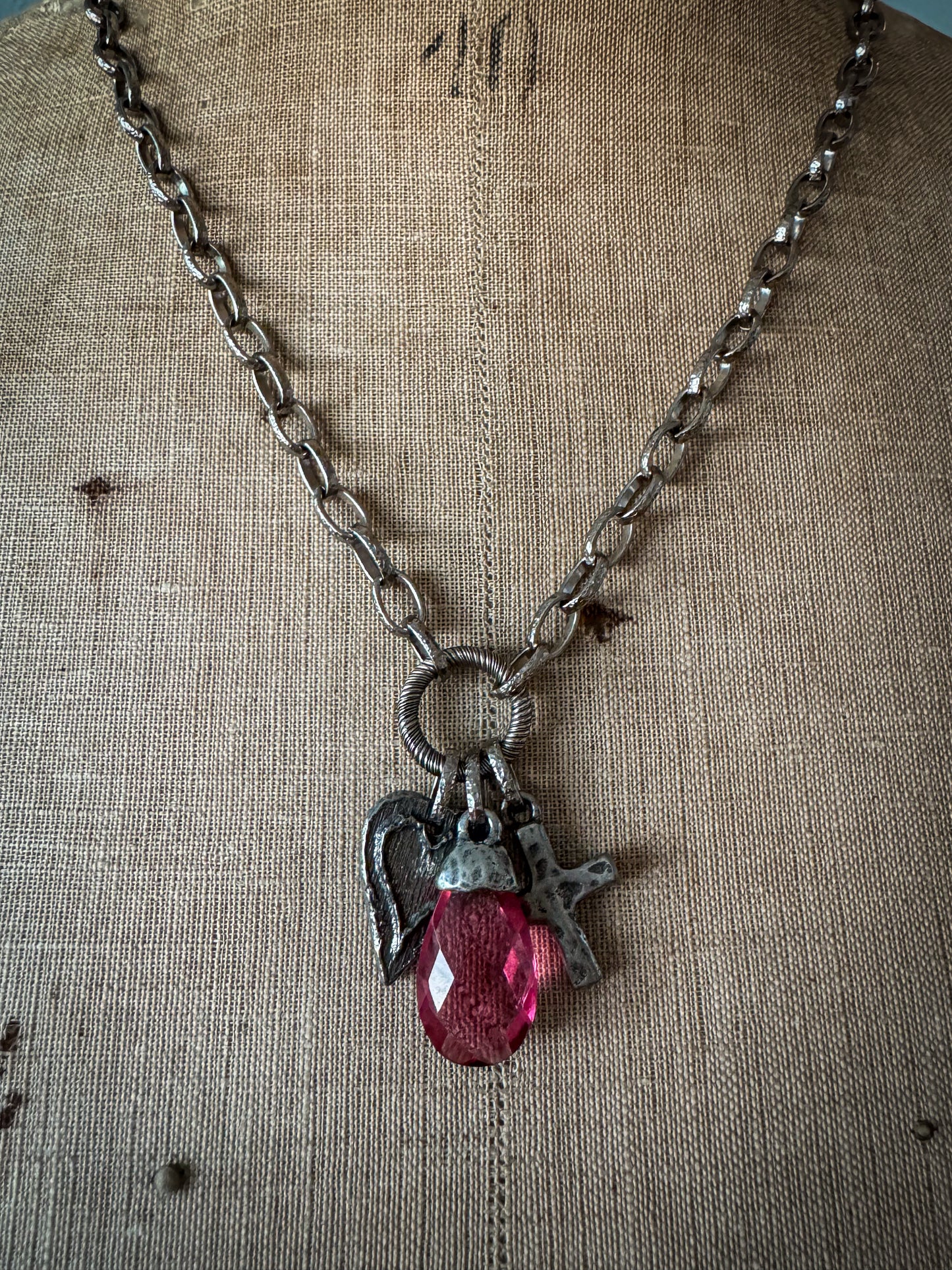 Gathered Close Necklace