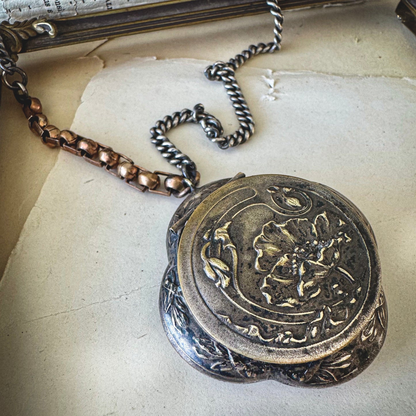 Floral Poudrier Necklace