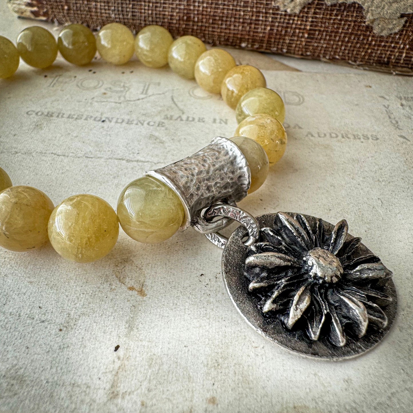 Spring Daisy Bracelet