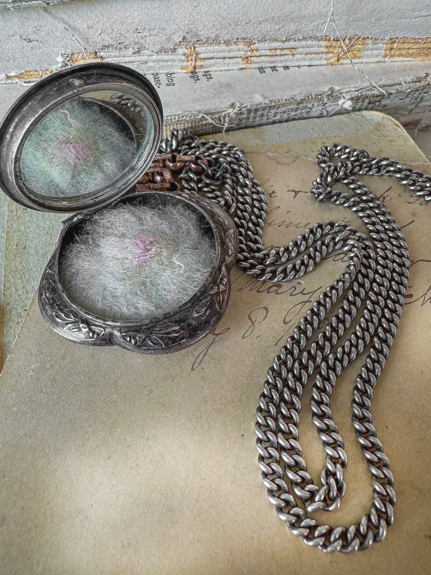Floral Poudrier Necklace