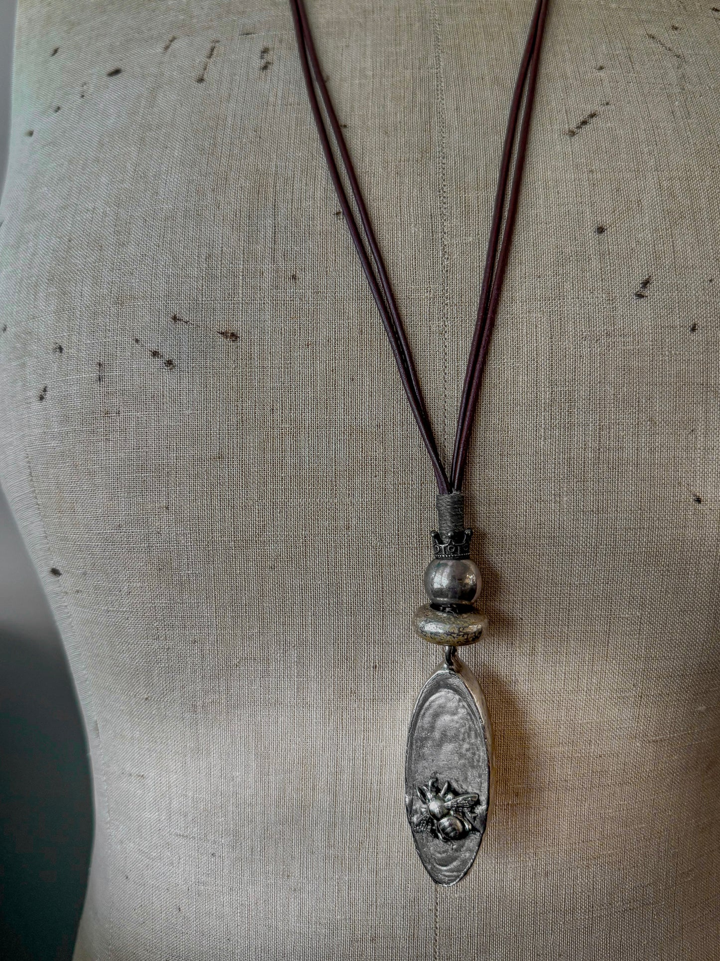 Sovereign Bee Necklace