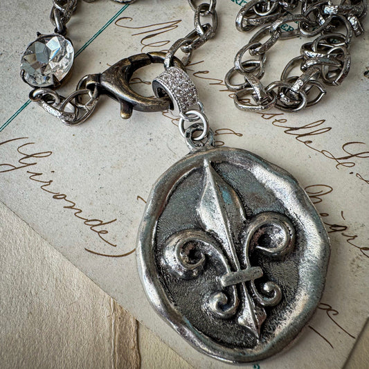 Paris Nights Necklace