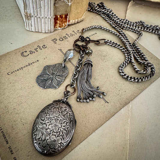 Renfrew Queen Necklace
